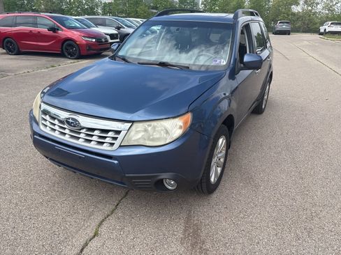 Used 2012 Subaru Forester 2.5X Limited AWD/4WD image 8