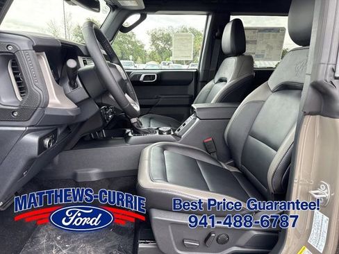 New 2026 Ford Bronco Outer Banks w/ Sasquatch Package AWD/4WD image 9