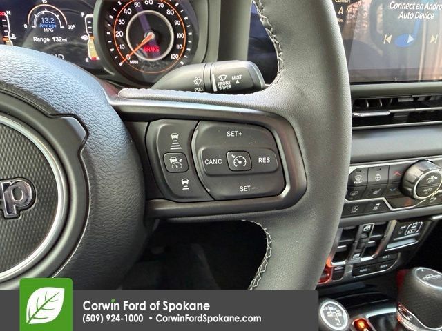 Used 2025 Jeep Gladiator Mojave AWD/4WD image 24