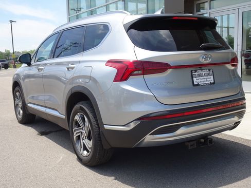 Used 2022 Hyundai Santa Fe SEL w/ Convenience + Premium Package AWD/4WD image 3