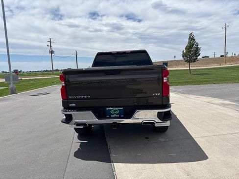 Certified 2023 Chevrolet Silverado 1500 LTZ w/ Technology Package AWD/4WD image 4
