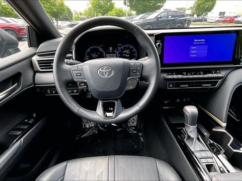 Used 2026 Toyota Camry XSE AWD/4WD image 6