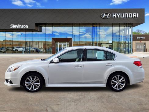 Used 2014 Subaru Legacy 2.5i Limited image 2