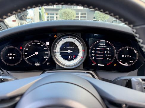 Used 2022 Porsche 911 Turbo S image 41