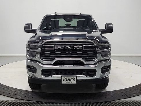 Used 2025 RAM 2500 Big Horn AWD/4WD image 3