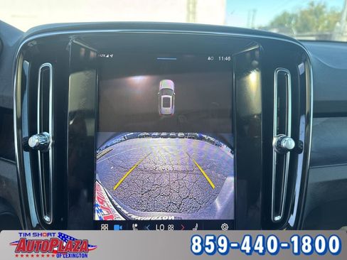 Used 2023 Volvo XC40 Recharge Ultimate image 39