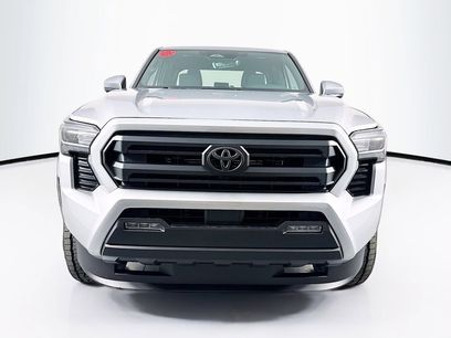 New 2025 Toyota Tacoma SR5