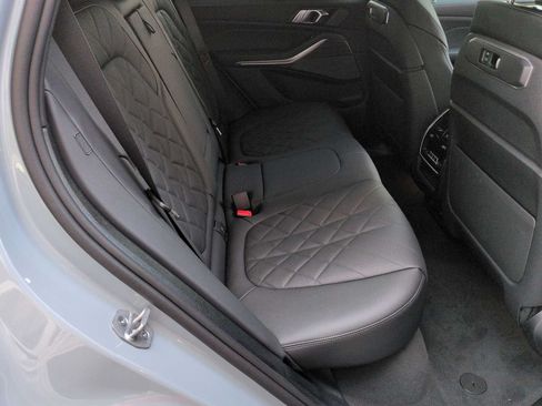 New 2026 BMW X5 xDrive40i w/ M Sport Package AWD/4WD image 21