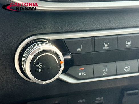 Used 2023 Nissan Altima 2.5 SR w/ SR Premium Package FWD image 27