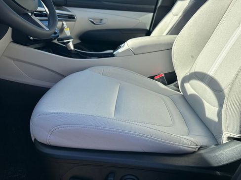 New 2025 Hyundai Tucson SEL image 9