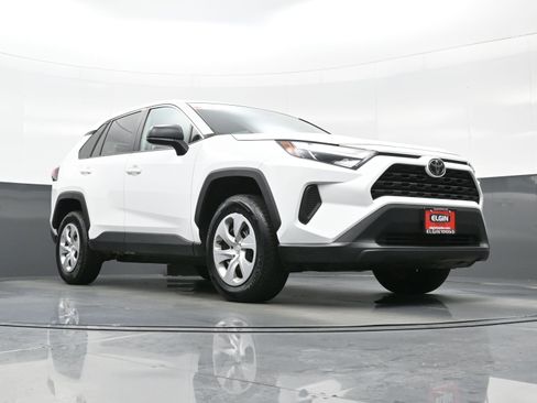 Used 2024 Toyota RAV4 LE image 24