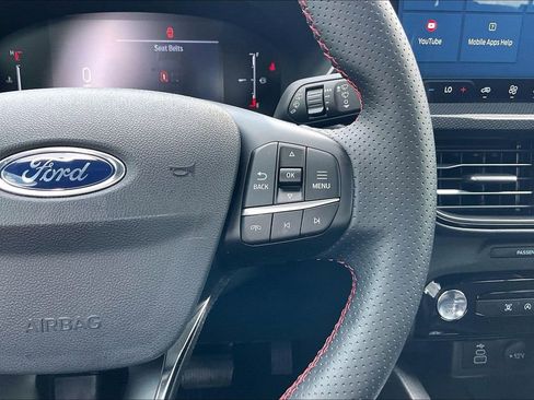 Used 2025 Ford Escape ST-Line w/ Tech Pack #1 FWD image 11