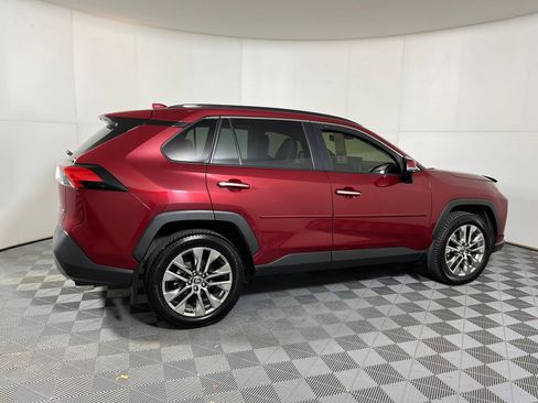 Used 2022 Toyota RAV4 Limited image 22