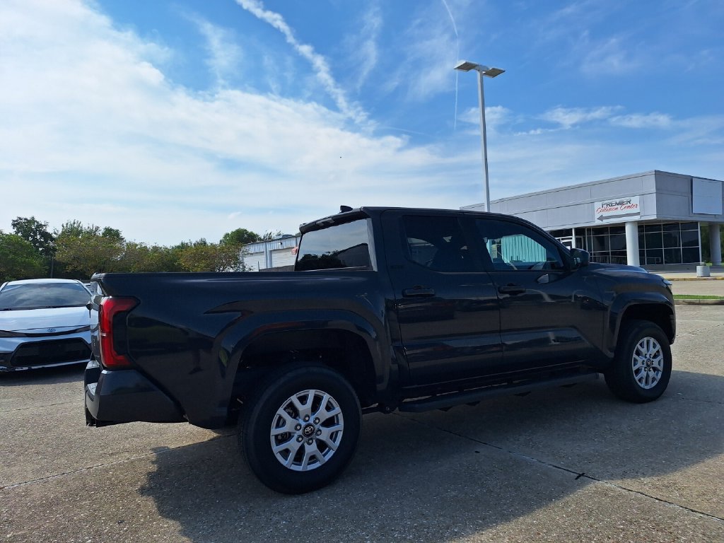 Used 2026 Toyota Tacoma SR5 RWD image 5