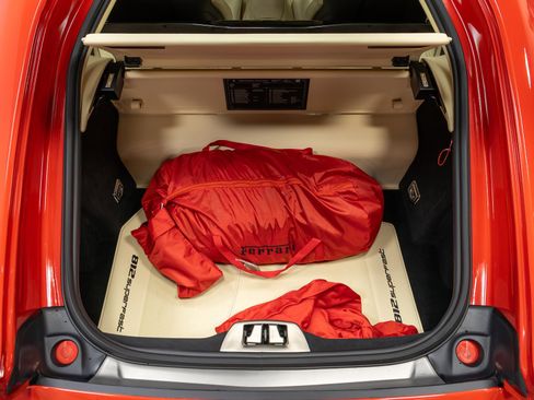 Used 2018 Ferrari 812 Superfast image 57