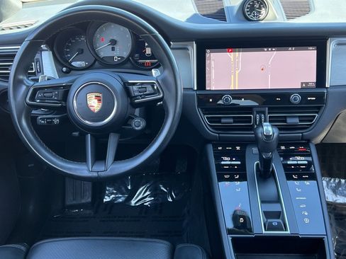 Used 2023 Porsche Macan S w/ Sport Chrono Package image 18