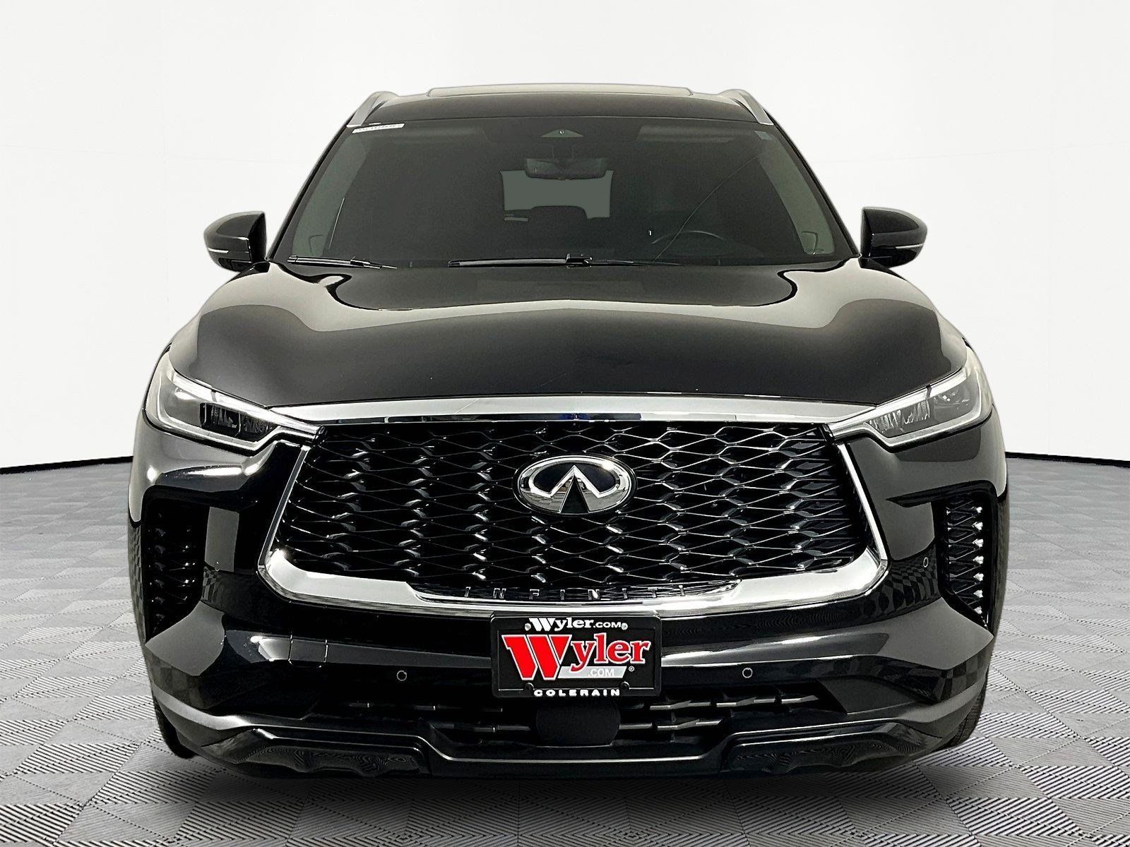 Used 2025 INFINITI QX60 Luxe w/ Vision Package AWD/4WD image 2