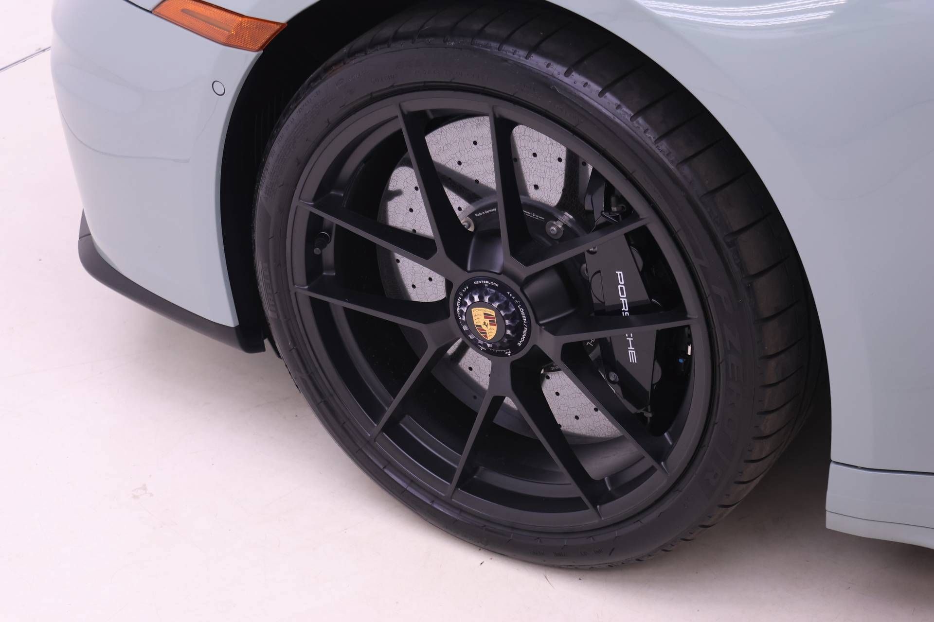 Used 2025 Porsche 911 Carrera 4 GTS AWD/4WD image 23