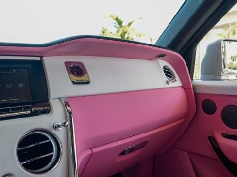 Used 2024 Rolls-Royce Cullinan image 61