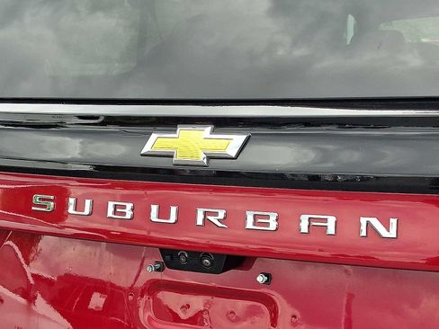 Used 2025 Chevrolet Suburban High Country w/ Sun And Tow Package AWD/4WD image 30