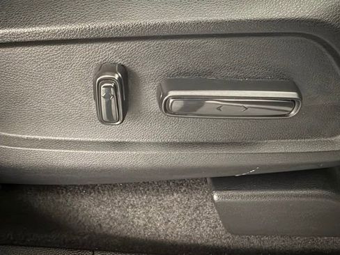 Used 2024 Honda Pilot Touring image 35