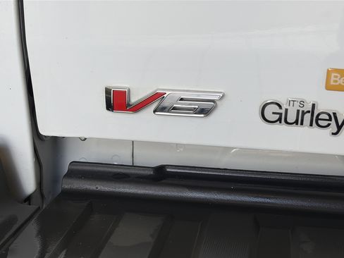 Used 2022 GMC Canyon Elevation w/ Elevation Premium Package image 17