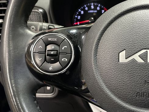 Used 2022 Kia Soul GT-Line image 19