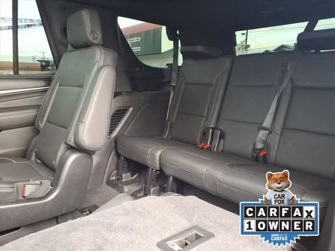 Used 2021 GMC Yukon Denali w/ Denali Premium Package image 12