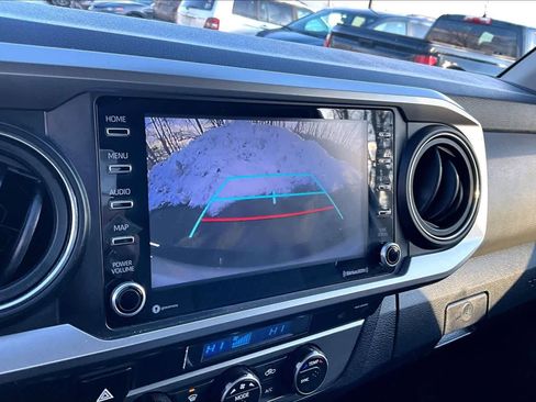 Certified 2022 Toyota Tacoma SR5 image 27