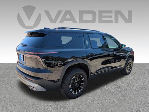 New 2026 Chevrolet Traverse Z71 w/ Enhanced Driving Package AWD/4WD image 28
