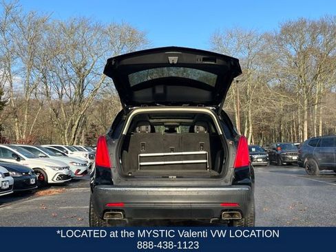 Used 2017 Cadillac XT5 Luxury w/ Driver Awareness Package image 18