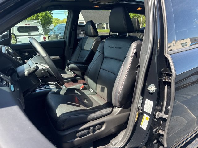 Used 2021 Honda Pilot Black Edition image 6