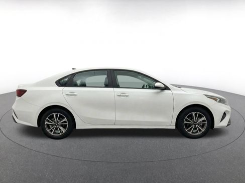 Used 2024 Kia Forte LXS FWD image 10