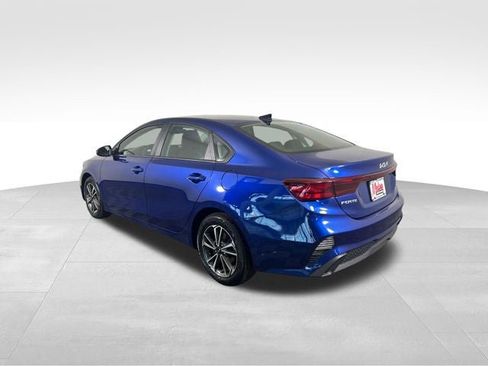 Used 2024 Kia Forte LXS w/ LXS Technology Package FWD image 3