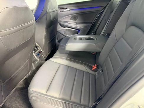 Used 2023 Volkswagen Golf R 2.0T image 27