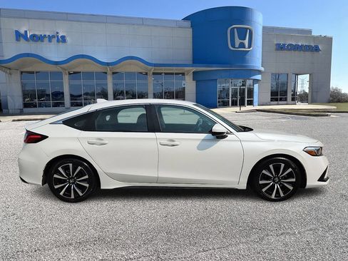 Used 2023 Honda Civic EX-L image 5
