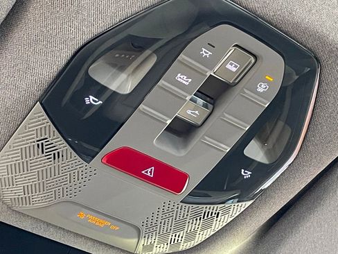 Used 2024 Kia EV9 Wind image 52