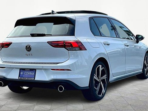 New 2026 Volkswagen GTI SE image 6