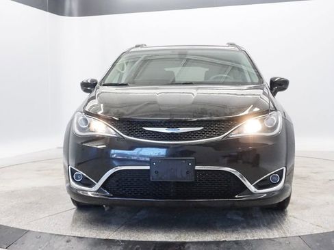 Certified 2018 Chrysler Pacifica Touring Plus image 11
