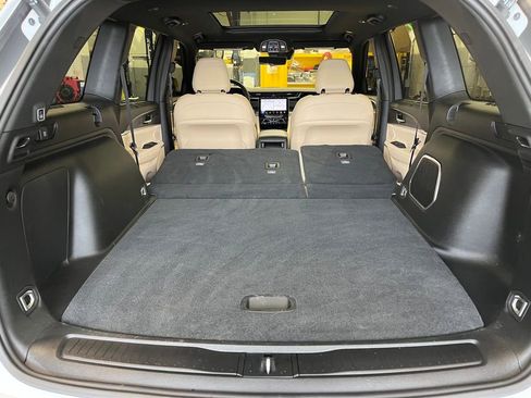 Used 2022 Jeep Grand Cherokee Limited 4xe w/ Luxury Tech Group II image 32