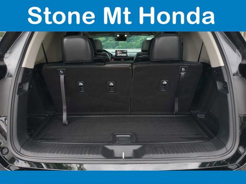 Used 2023 Honda Pilot Elite image 9