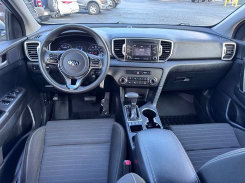 Used 2018 Kia Sportage LX AWD/4WD image 6