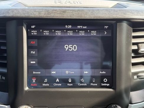 Used 2020 RAM 1500 Big Horn AWD/4WD image 11