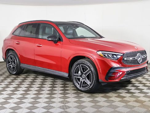 Used 2024 Mercedes-Benz GLC 300 4MATIC w/ AMG Line image 49