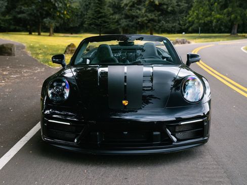 Used 2022 Porsche 911 Carrera GTS RWD image 15