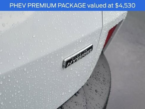 New 2025 Ford Escape SE w/ PHEV Premium Package image 7