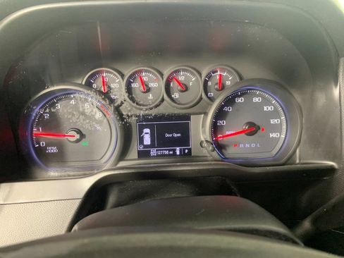Used 2020 Chevrolet Silverado 1500 Custom Trail Boss w/ Custom Convenience Package AWD/4WD image 18