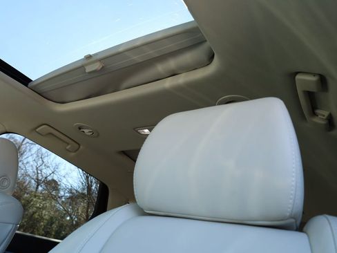 Used 2023 Buick Enclave Essence w/ Experience Buick Package image 11