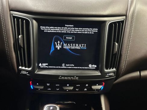 Used 2019 Maserati Levante GranLusso image 35