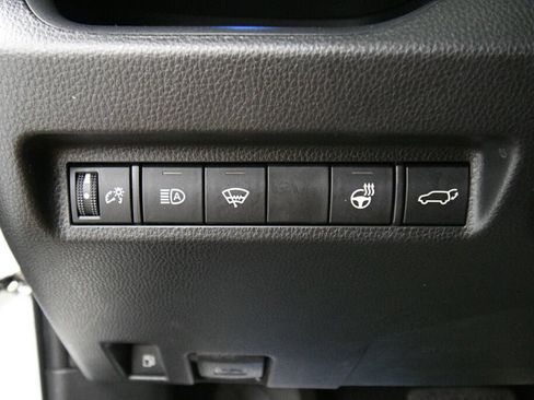 Used 2022 Toyota RAV4 XSE w/ Weather Package AWD/4WD image 17